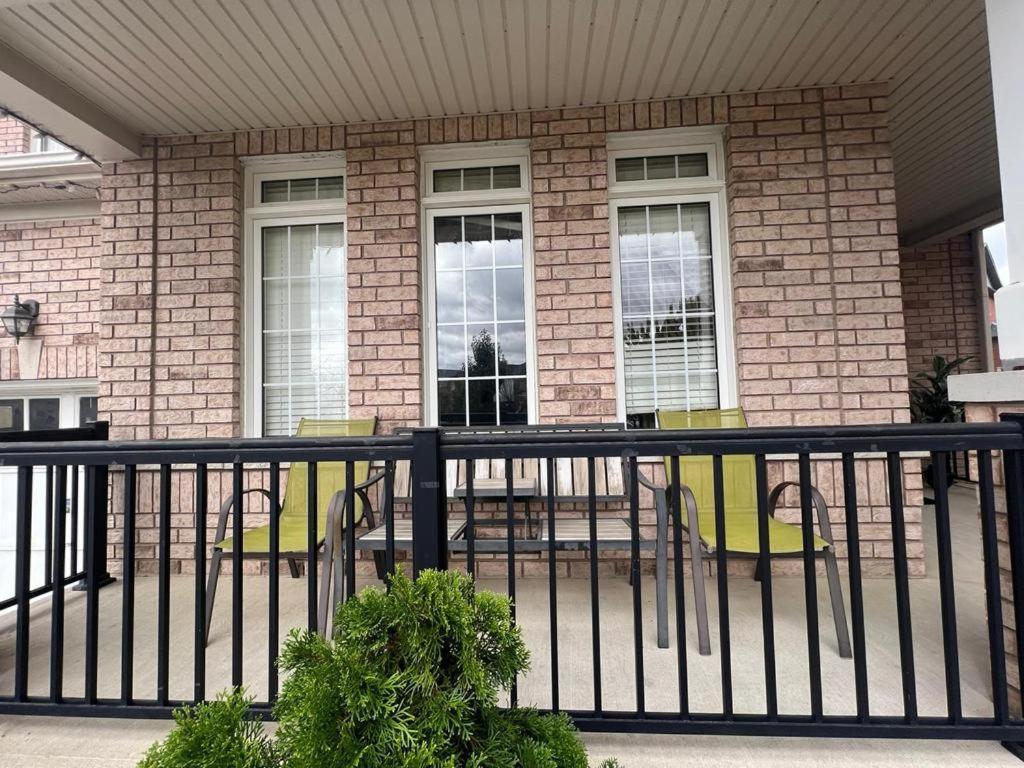 ברמפטון Apartment B 2 Bedroom מראה חיצוני תמונה